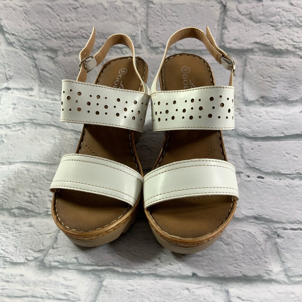 Lady Godiva Open Toe Wedge Sandals  Size 8